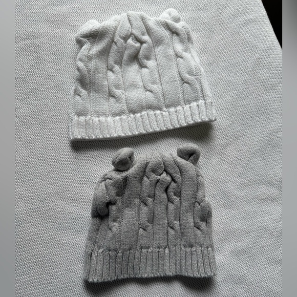 🛑 FINAL SALE Bundle of 2 Elegant Baby Winter Hat Gray White Cable Knit 0–12 M - Picture 3 of 8